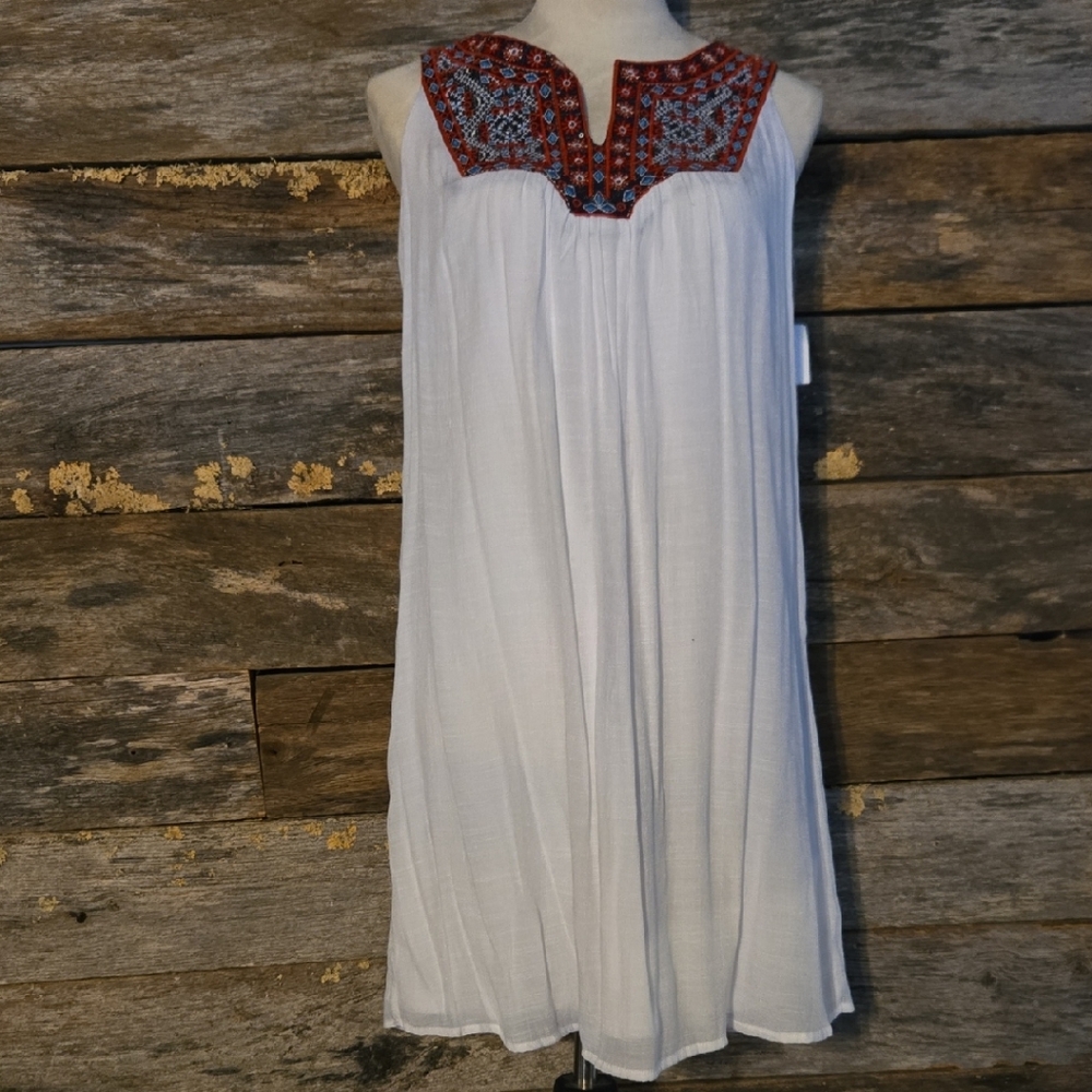 Dressbarn White Cream Embellished Sleeveless Sundress
